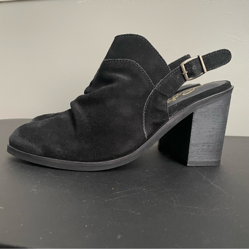 Naughty Monkey Women's Arizona Suede Distressed
Mule Slingback Pump Black Size 8 - Picture 8 of 12